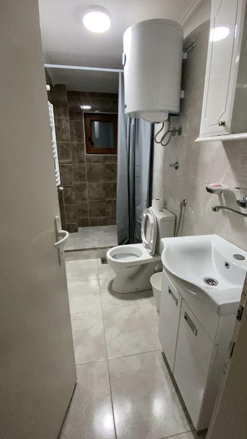 Kuca Na Dan Sa Bazenom Hedonist Place Zaklopaca  Экстерьер фото