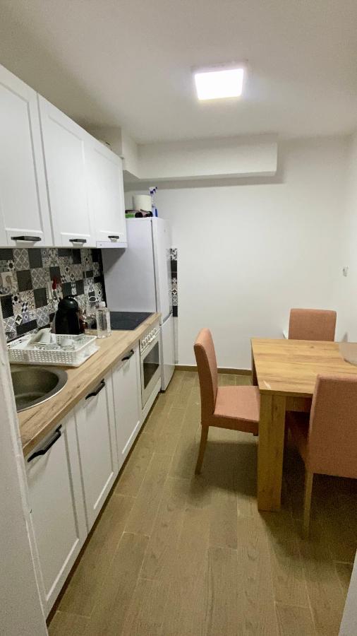 Kuca Na Dan Sa Bazenom Hedonist Place Zaklopaca  Экстерьер фото